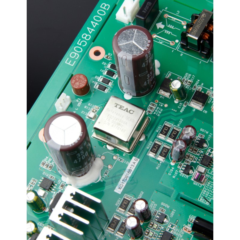 Teac CG-10M pagrindinis dažnio generatorius, Master Clock, (juodas), 2020 m. leidimas