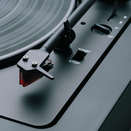 Pro-Ject Automat A2 Visiškai automatinis patefonas